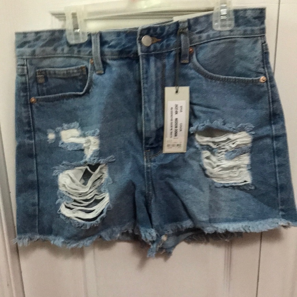 JustUsa destroyed shorts with fray hem.